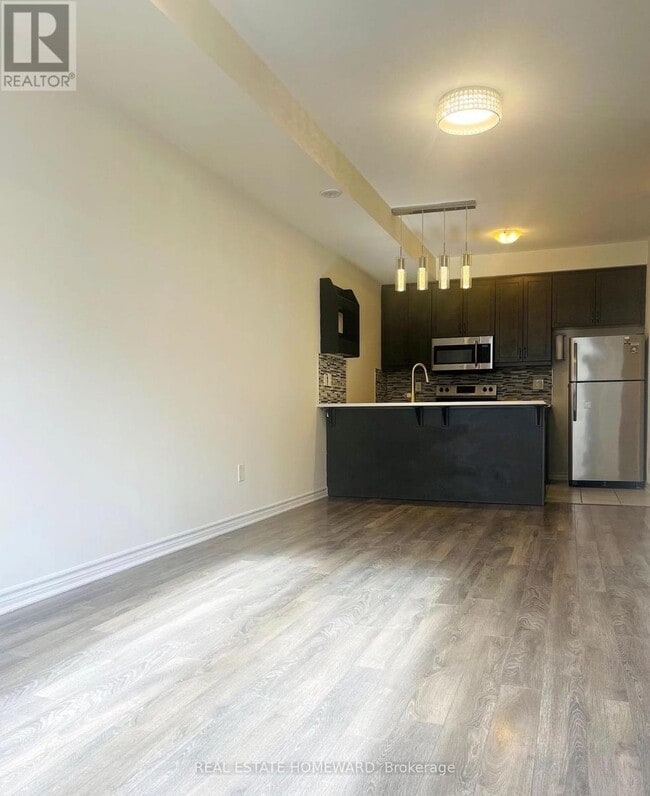 Building Photo - 45-45 Heron Park Pl