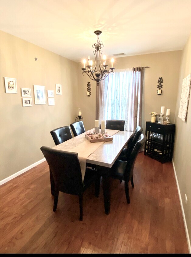 Foto principal - 8108 Concord Ln
