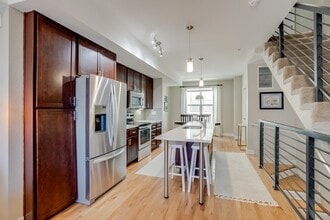 Building Photo - 2426 Welton St