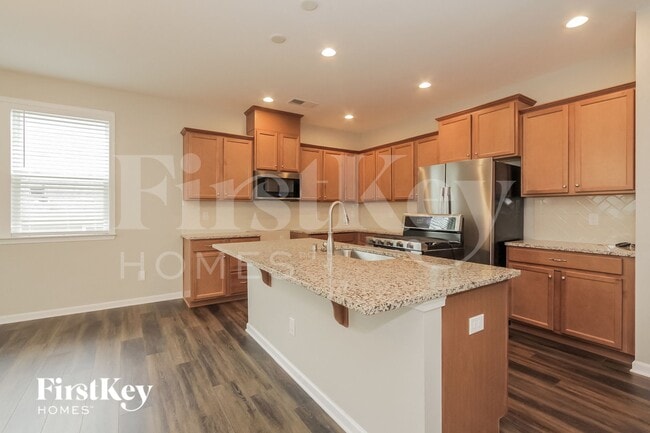 Building Photo - 7724 Meridale Forest Dr