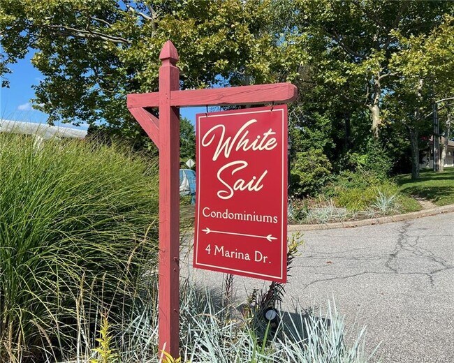 Foto del edificio - 4 Marina Dr