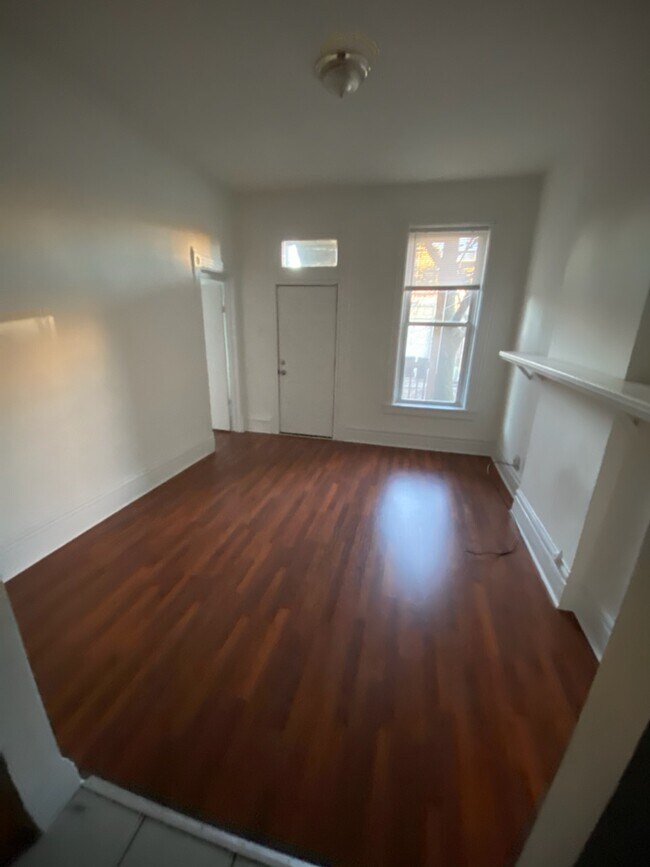 Building Photo - 3121 S Shields Ave