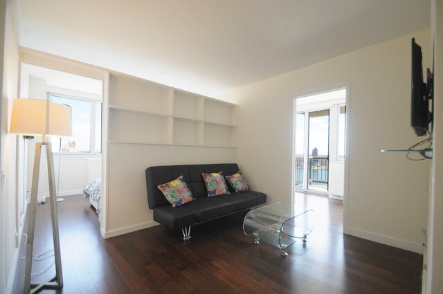 Primary Photo - 401 East 34th Street