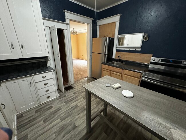 Foto del edificio - 301 S Pleasant St