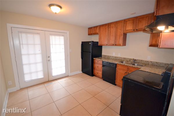 Building Photo - 1725 Herrin Ave