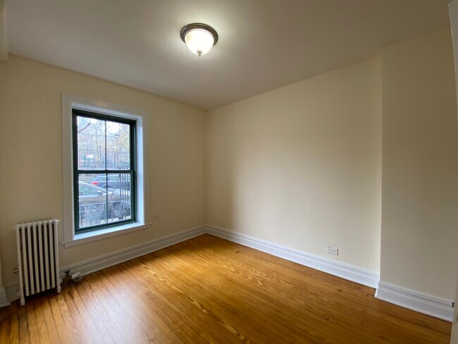 Foto del edificio - 509 E 78th St