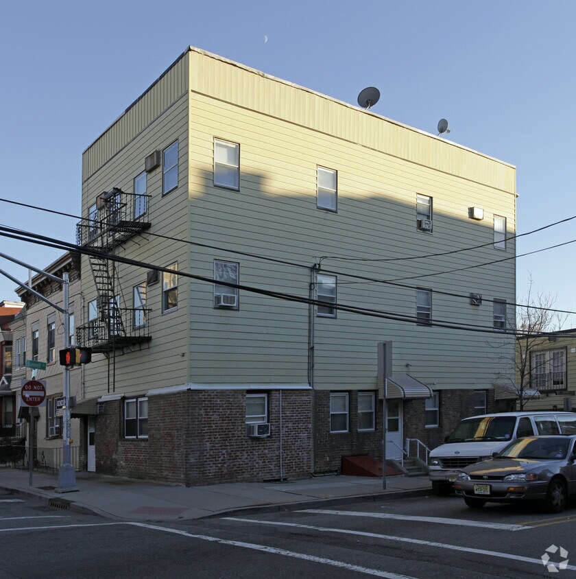 Foto del edificio - 1100 Summit Ave