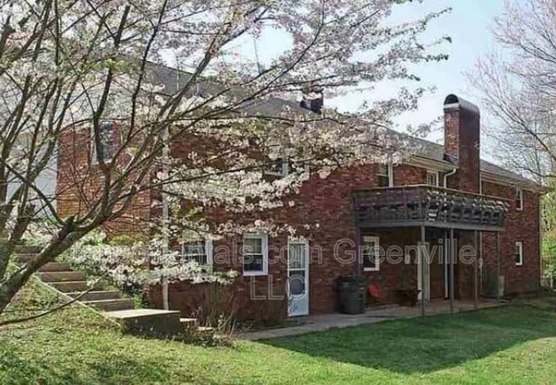 Primary Photo - 120 Yown Rd
