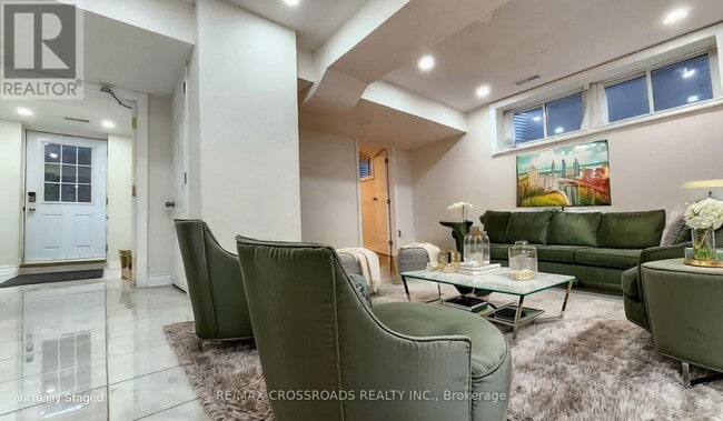 Building Photo - 20 Massie St