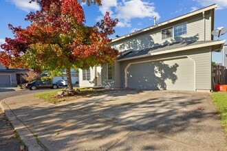 Building Photo - 978-990 SW 208th Pl