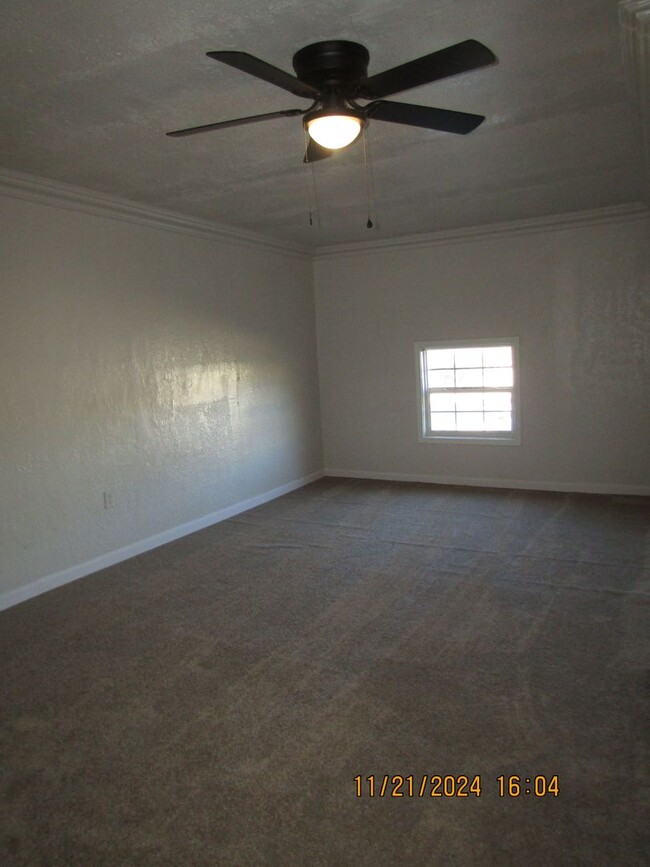 Foto del edificio - 5 Bedrooms. Newly renovated! $200 off firs...