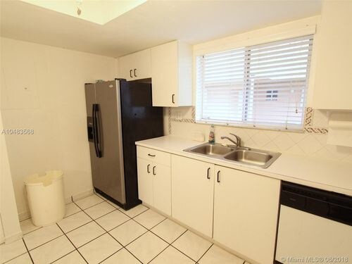 Building Photo - 14905 SW 80th St