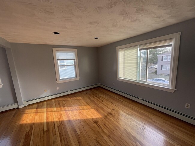 Building Photo - 102 Faraday St