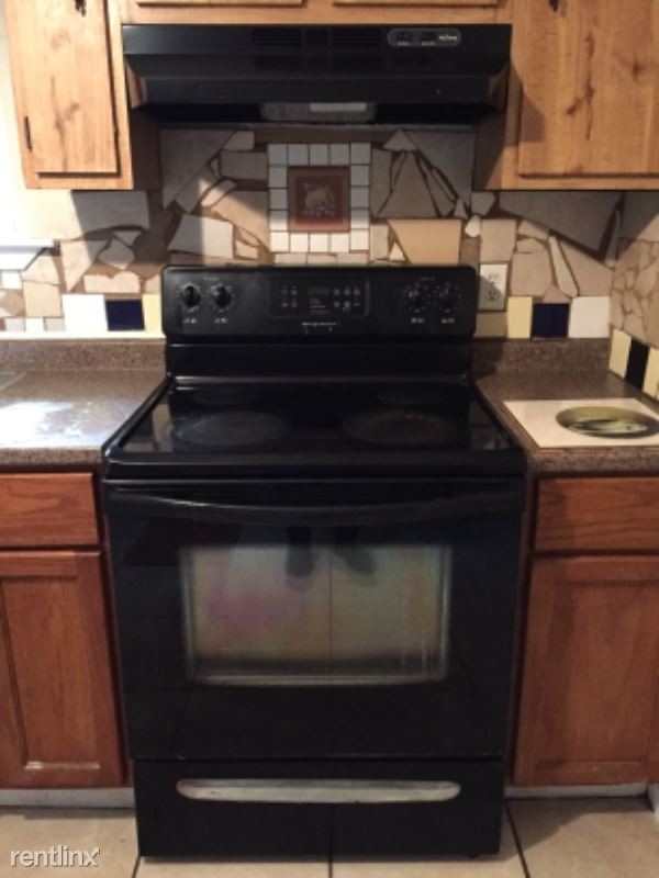 Foto del edificio - 2913 E St Bernard Hwy