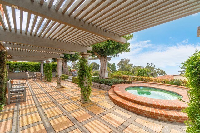 Foto principal - 28303 Golden Meadow Dr
