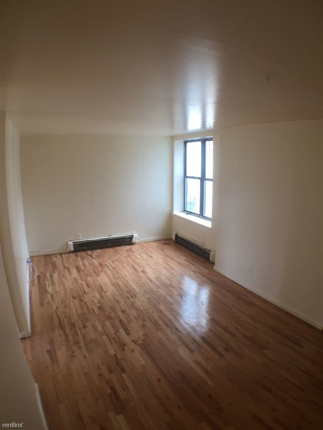 Primary Photo - 506 Tinton Ave