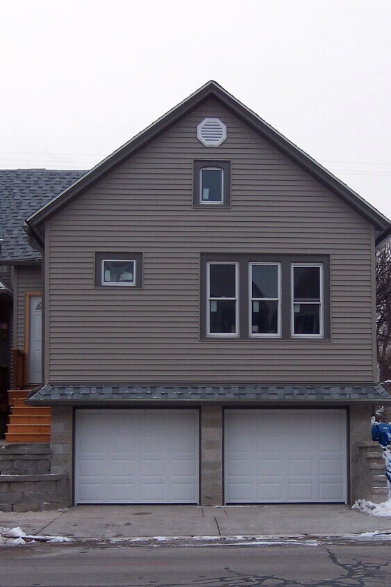 Front - 1741 S 2nd St