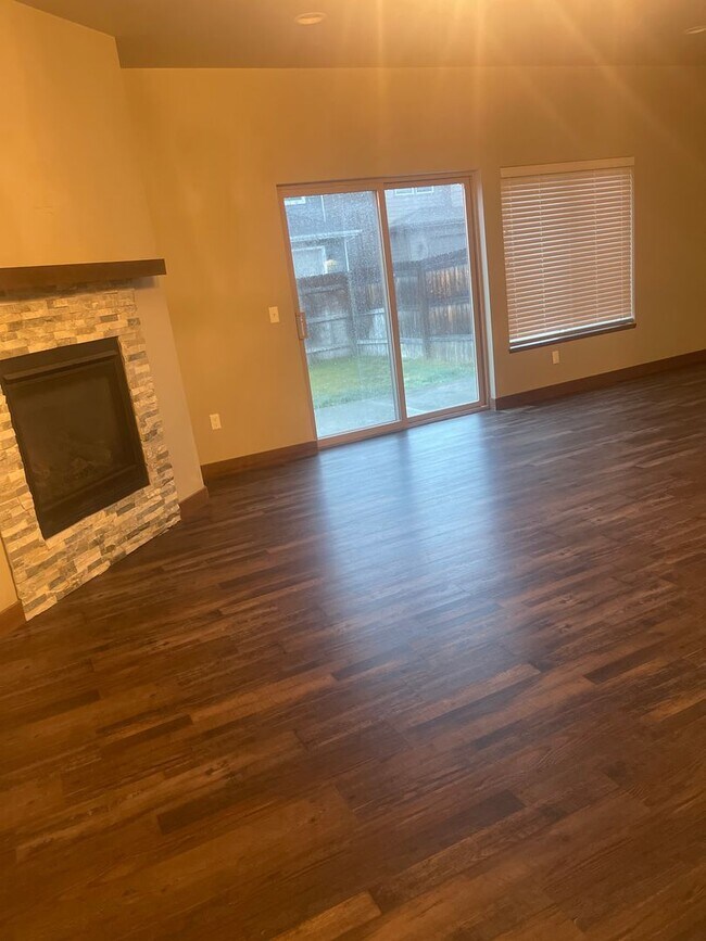 Foto del edificio - 1601 Westwood Cir