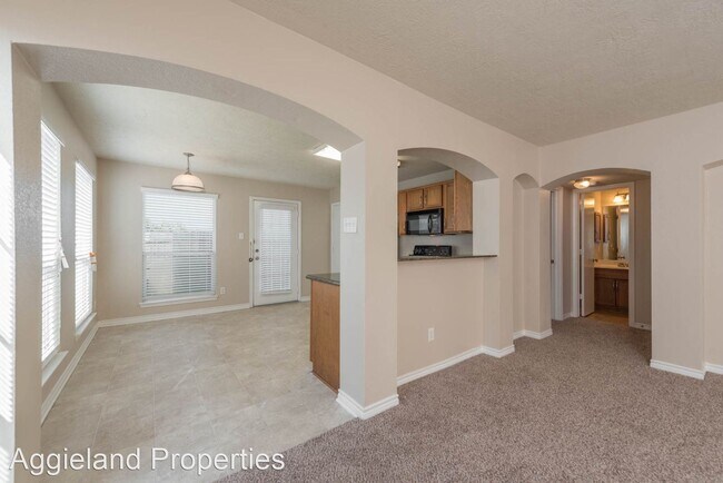Building Photo - 4 br, 3 bath House - 4061 Southern Trace