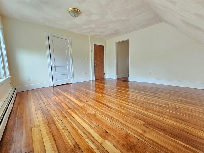 Building Photo - 0 Glendale St