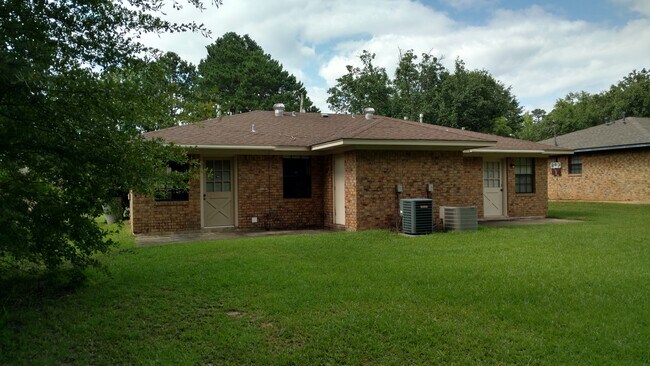 Foto del edificio - 102 Debra Ln