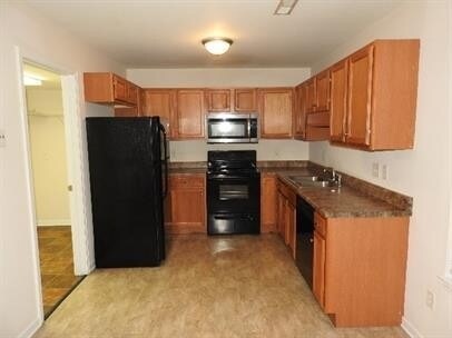 Building Photo - 1357 Macedonia Dr