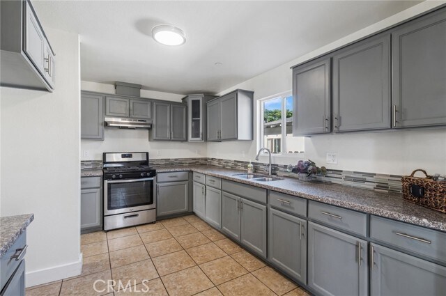 Foto del edificio - 330 E 101st St