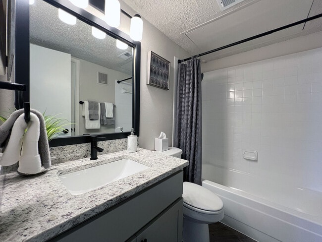 Building Photo - Ashwood Park Apartments