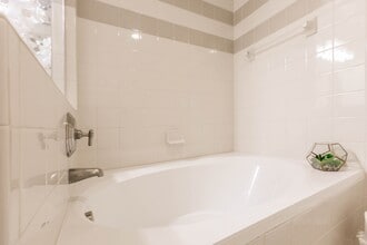 Interior Photo - Aviah Flagler Village