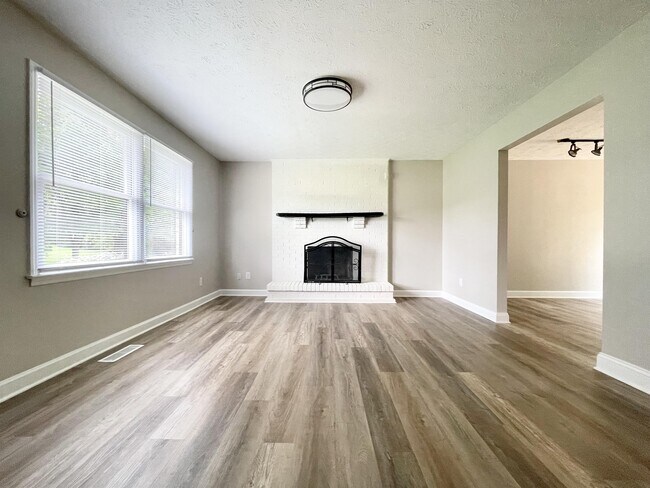 Foto del edificio - 2236 Mercer Dr