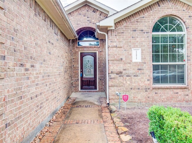 Building Photo - 22411 Albee Dr