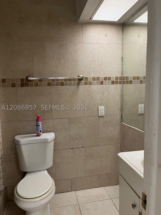 Building Photo - 7721 SW 10th St