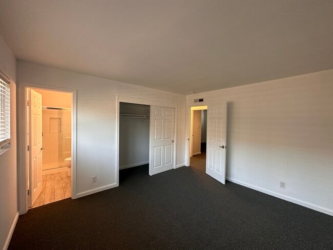 Building Photo - 20461 John Dr