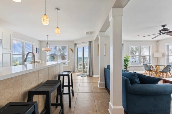 Foto del edificio - 1426 N Waccamaw Dr