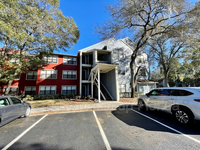 Building Photo - 8736 Key Biscayne Dr