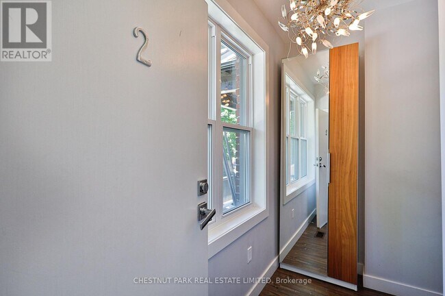Building Photo - 163 Briar Hill Ave