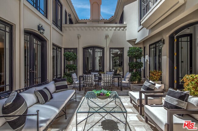 Foto del edificio - 10259 Century Woods Dr