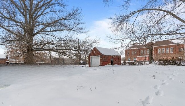 Building Photo - 5303 Hodiamont Ave