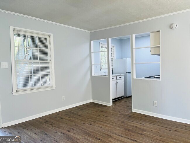 Foto del edificio - 601 W Haralson St