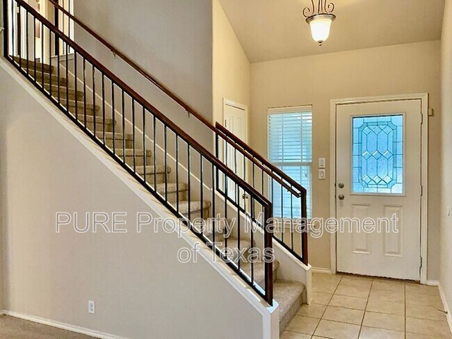 Building Photo - 8720 Blackvireo Dr