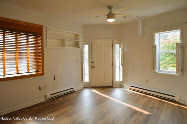 Foto del edificio - 202 Foxhall Ave