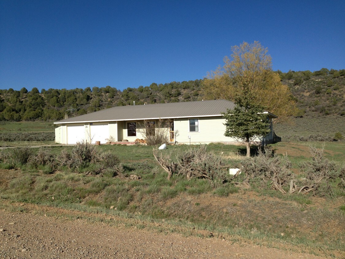 Foto principal - 192 Dry Creek Rd