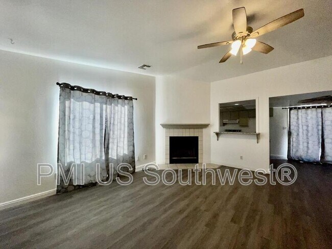 Building Photo - 1436 Paradise Ln
