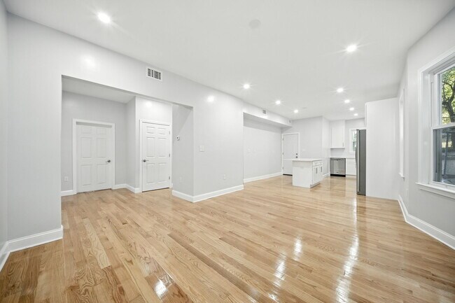 Foto del edificio - 155 Wellington Hill St