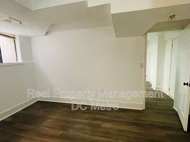 Foto del edificio - 815 Maryland Ave NE