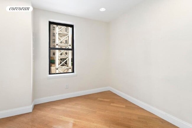 Building Photo - 530 W 123rd St