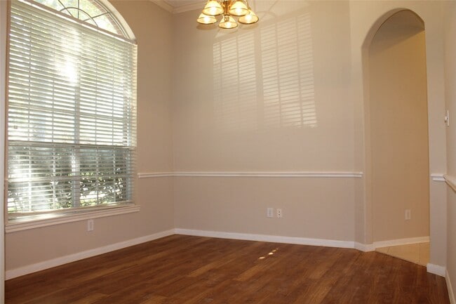 Building Photo - 3623 Chatwood Dr