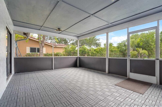 Building Photo - 8548 NW 24th Ct