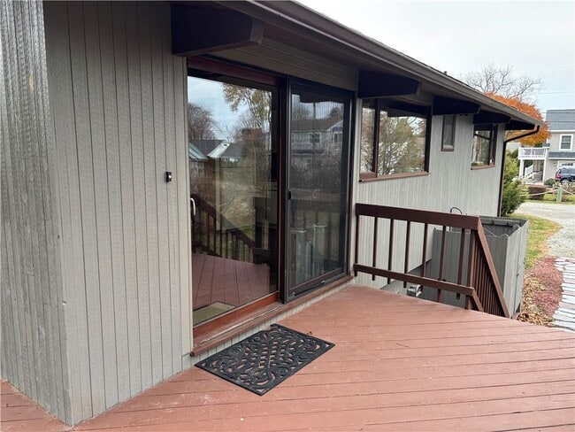 Foto del edificio - 278 Charlestown Beach Rd