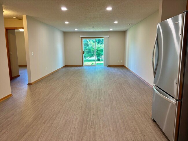 Foto del edificio - Updated One Level 2 Bedroom Townhome
